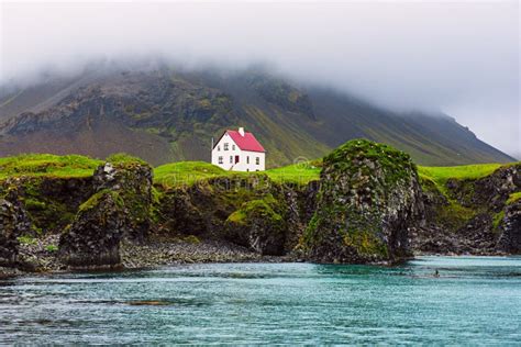 Lonely Icelandic House Stock Image Image Of Iceland 130222673