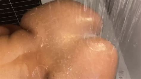 Naked Shower Twerk