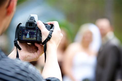 Choosing Your Wedding Photographer