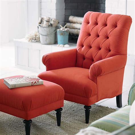 The simple addition of an accent chair to your existing home decor has the power to truly transform even the most we break down some of our favorite accent chairs, perfect for all homes. Red Accent Chairs For Living Room - Decor Ideas