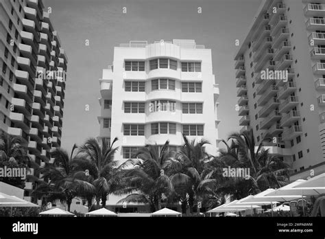 South beach miami art deco Schwarzweiß-Stockfotos und -bilder - Alamy