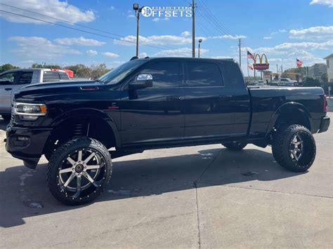 2019 Ram 2500 With 24x16 100 Fuel Maverick D260 And 35135r24 Amp Mud