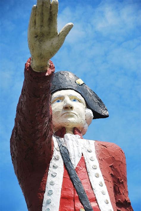 James cook was a british navigator and explorer who sailed and mapped much of the south pacific. Big Statues - Large Captain James Cook | The Travel Tart Blog