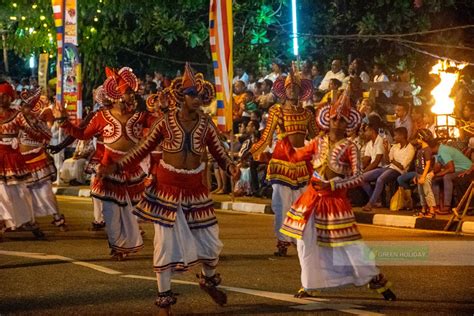 Sri Lankas Spectacular Traditional Dance Culture Green Holiday Travels