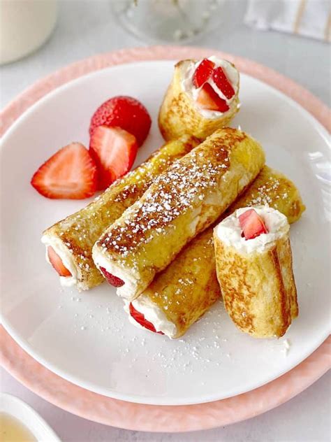 You Can Whip Up These Stuffed French Toast Roll Ups In A Matter Of