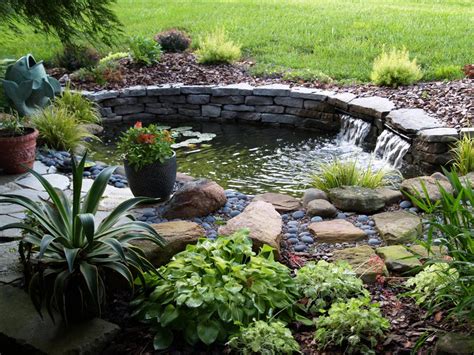 Pool fountain are key element of style: DIY Small Pond Fountain | Backyard Design Ideas