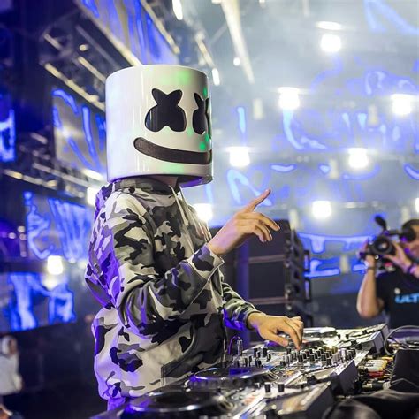 We have a massive amount of desktop and if you're looking for the best dj marshmello wallpapers then wallpapertag is the place to be. Pin by Charvi Adi on Christopher Comstock/Marshmello in ...