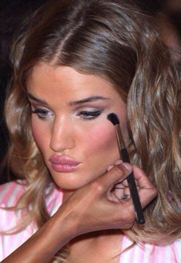 Pin By Mar Mar On Glamour To Master Fashion Show Makeup Victoria Secret Fashion Show