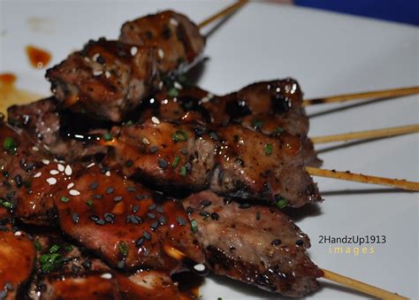 This chicken teriyaki (鳥照り焼き) or teriyaki chicken is a quick weeknight dinner that's so easy to make! teriyaki chicken on a stick | Flickr - Photo Sharing!