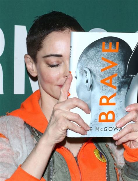 Who Is Rose Mcgowan Her Harvey Weinstein Allegations And Is Her Book Brave Out Now Metro News