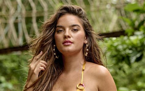 How Natalie Mariduena Went From David Dobriks Assistant To Sports Illustrated Model Lamag