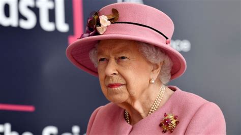 Is The Queen Set To Retire In 2021 Reports Suggest Monarch Could Step