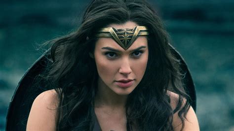 5 Things You Didnt Know About Wonder Woman Gal Gadot Video