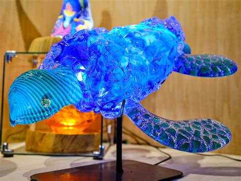 Glass Art Picture Art With Glass Turtle Sea Turtle Art Glass Art Glass Sculptures And Figurines