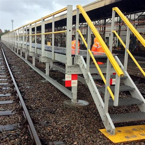 Grp Rail Access Platforms And Railway Ramps For Train Maintenance Evergrip