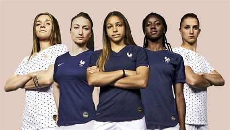 Équipe De France Féminine Les Nouveaux Maillots Des Bleues Disponibles