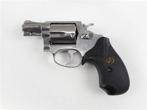 Smith And Wesson Model 60 Chiefs Special Stainless Caliber 38 Spl