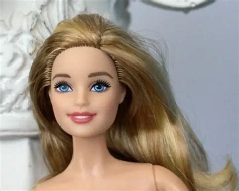 Barbie Doll Nude Model Muse Blue Eyes Long Blonde Hair Fair Skin Red