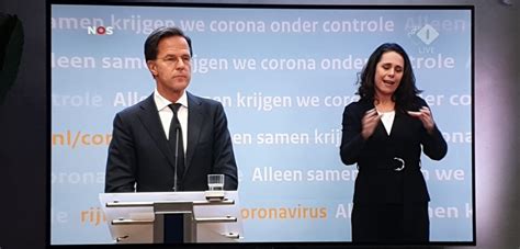 Het kabinet versoepelt een aantal coronamaatregelen en gaat daarnaast meer inzetten op het testen van mogelijk besmette personen. Strengere coronamaatregelen: 'doorstroomlocaties' gaan ...