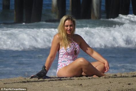 Plus Sized Model Iskra Lawrence Looks All Woman On Sexy