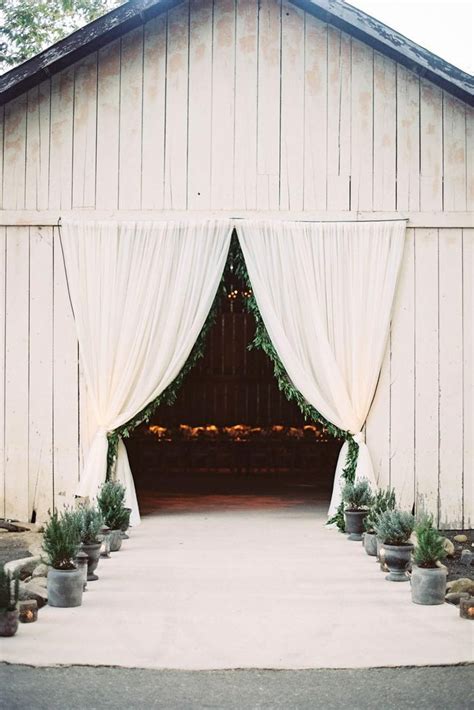 35 Tips For Choosing Your Perfect Wedding Venue Page 2 Bridalguide