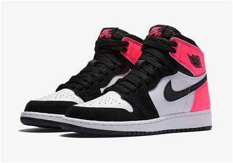 Have an air jordan i? Air Jordan 1 Valentines Day 881426-009 Black Pink - SBD