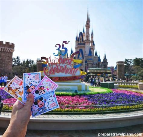 Book online private and group tours without the service fees starting at € 7. A Complete Guide to visit Tokyo Disneyland in Japan