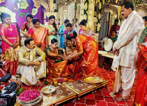 Tamil Wedding Traditions A Mix Bag Of Serenity Enjoyment
