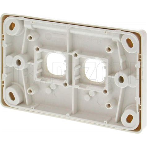 C2032vh We Clipsal 2 Gang Classic C2000 Grid Plate And Surround