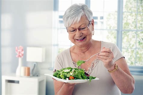 eating the right calories and food older persons need