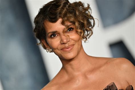 Halle Berry Embraces Beach Life In Carefree Barefoot Snapshot Parade