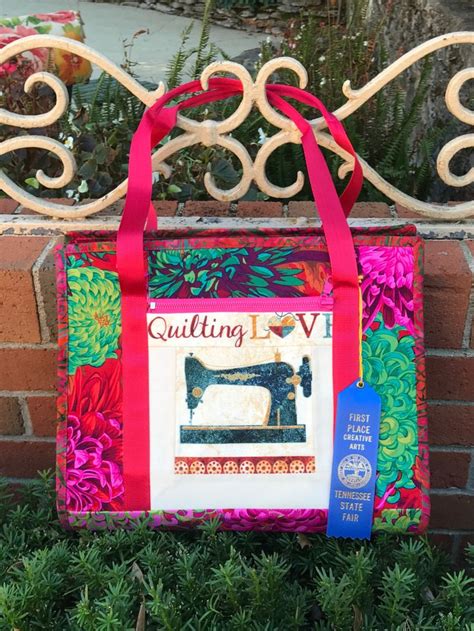 Ultimate Carry All Bag For Crafts Find The Pattern To Make Tour Own At