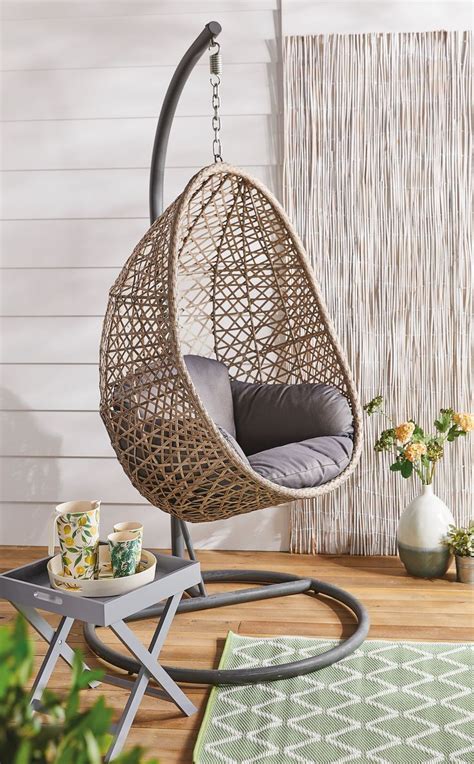Aldi's £149 gardenline hanging egg chair is a huge bargain and will be available to buy online at aldi.co.uk from sunday, april 4 as part of its 2021 garden range. The new Aldi garden furniture range is here | Hanging egg ...