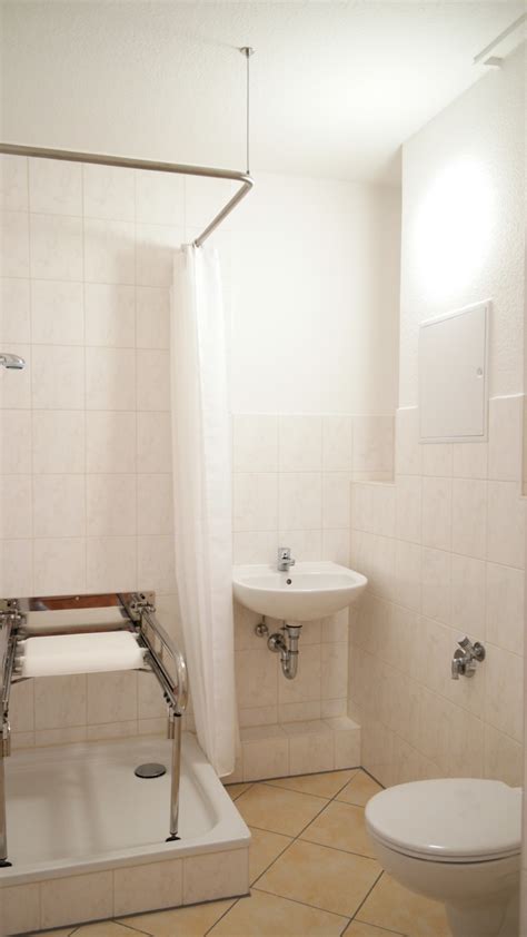 Jetzt kostenlos gesuche aufgeben start. Zwei-Raum-Wohnung Varkausring 103 | Städtische ...