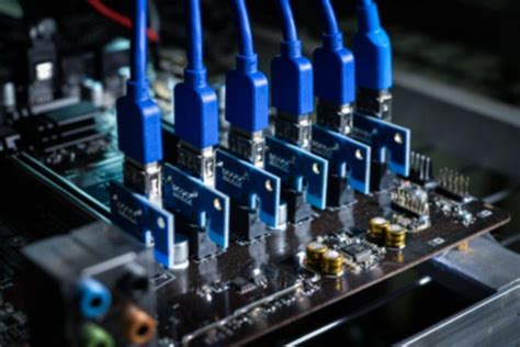 The ability to connect such a large amount of gpus is made possible by the introduction of usb ports instead of the classic pcie x1. A Perfect Guide to Choosing the Best Cryptocurrency Mining ...