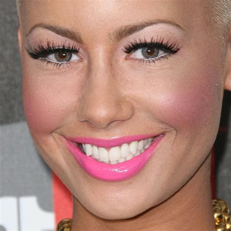 Amber Rose Makeup Peach Eyeshadow And Hot Pink Lipstick Steal Her Style