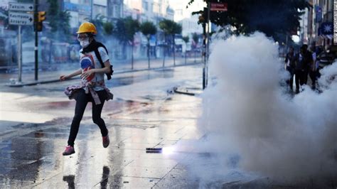 Turkish Forces Clear Istanbul Park CNN