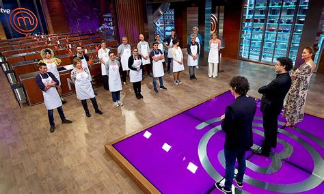 Come in masterchef italia anche in questa versione tra i giudici c'è il cuoco bruno barbieri. 'Masterchef Celebrity' promete risas y más cocina que nunca