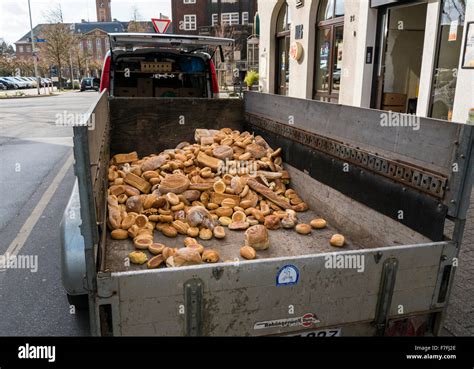 Throwing Bread Away Hi Res Stock Photography And Images Alamy