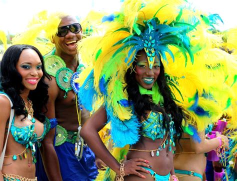 Toutes Les Couleurs Des Caraïbes Dans Un Festival Barbade Upupup I Blog Mode Lifestyle