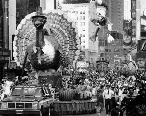 Vintage Photos Of Macy S Thanksgiving Day Parade Balloons