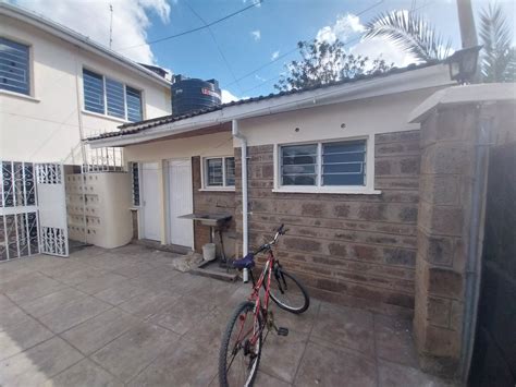 Unfurnished 3 bedroom for Rent in South C - Hauzisha