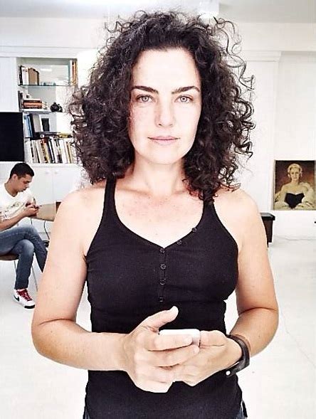 Ana Paula Arósio Completa 40 Anos E Mantém Beleza Natural Relembre Os
