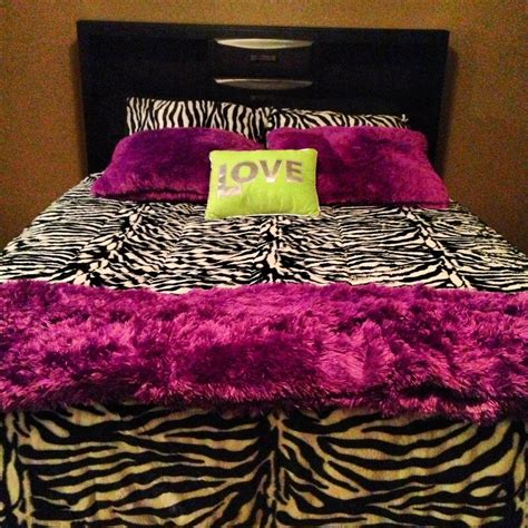 love this bed scheme zebra print bedroom zebra room zebra print bedding
