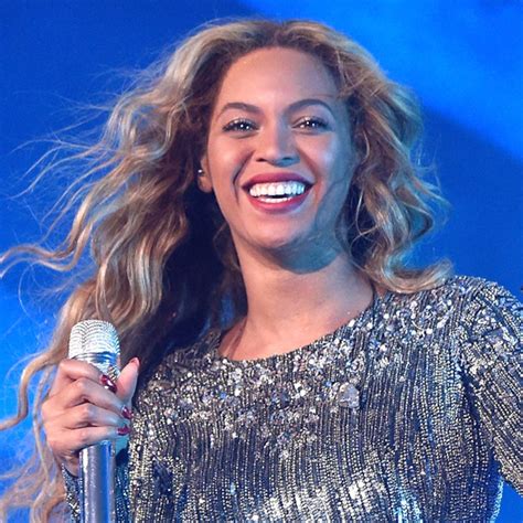 Beyoncé Sports Sexy Looks At Made In America Festival Pics