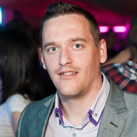 A futballista az édesanyja, a barátnője és a testvére szeme láttára halt meg, a mentők nem tudták megmenteni az életét. Gyászhír! Kínhalált halt egy magyar focista