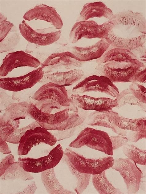 kiss wallpaper red aesthetic в 2022 г Винтажные плакаты Абстрактное