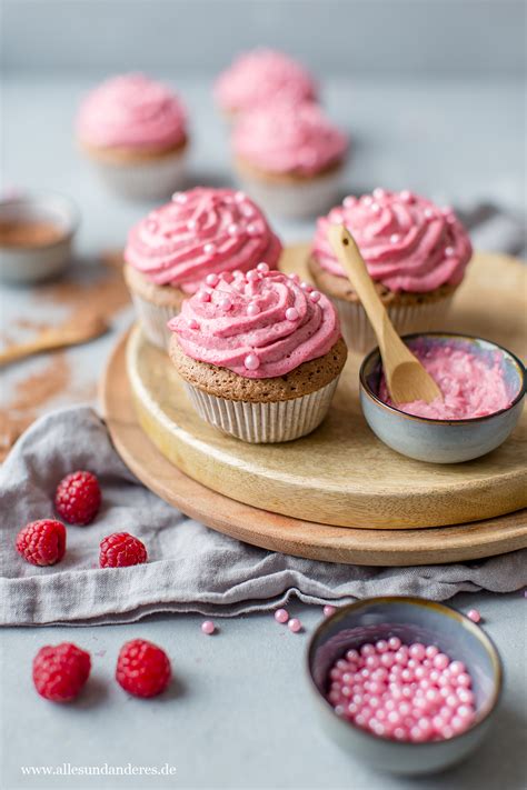 Schoko Cupcakes Mit Himbeer Topping Alles Und Anderes