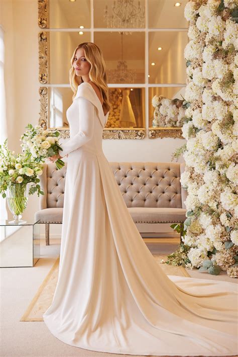 Are You A Winter Bride Youll Want To Check Out These Dreamy Dresses