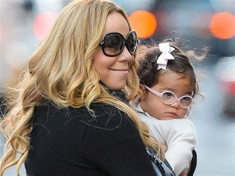 Rosa Mariah Careys Tochter Und Ihre Coole Brille Promiflashde